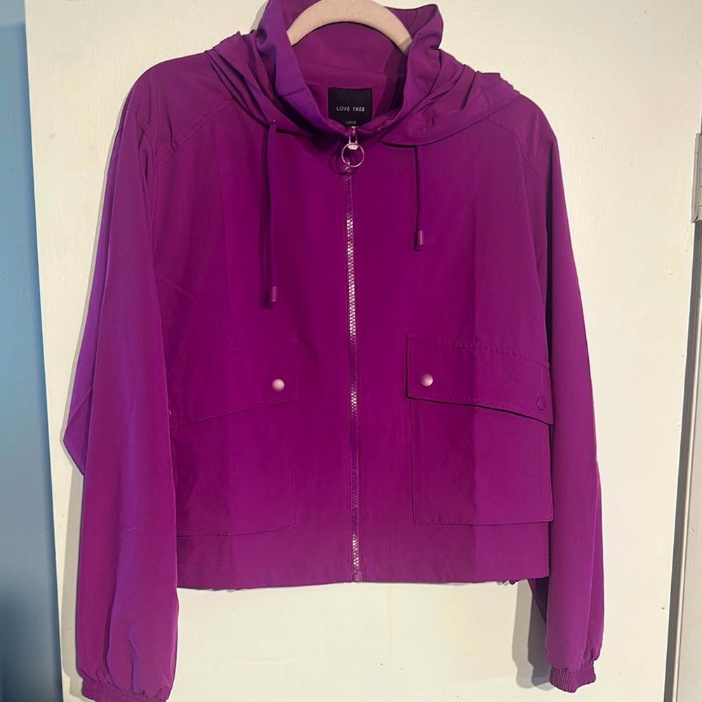 NWOT. Love Tree Women's Purple Hem Hooded Drawstring zip up Jacket. Size L